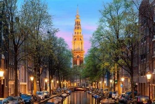 Amsterdam The City That Never Sleeps (4)