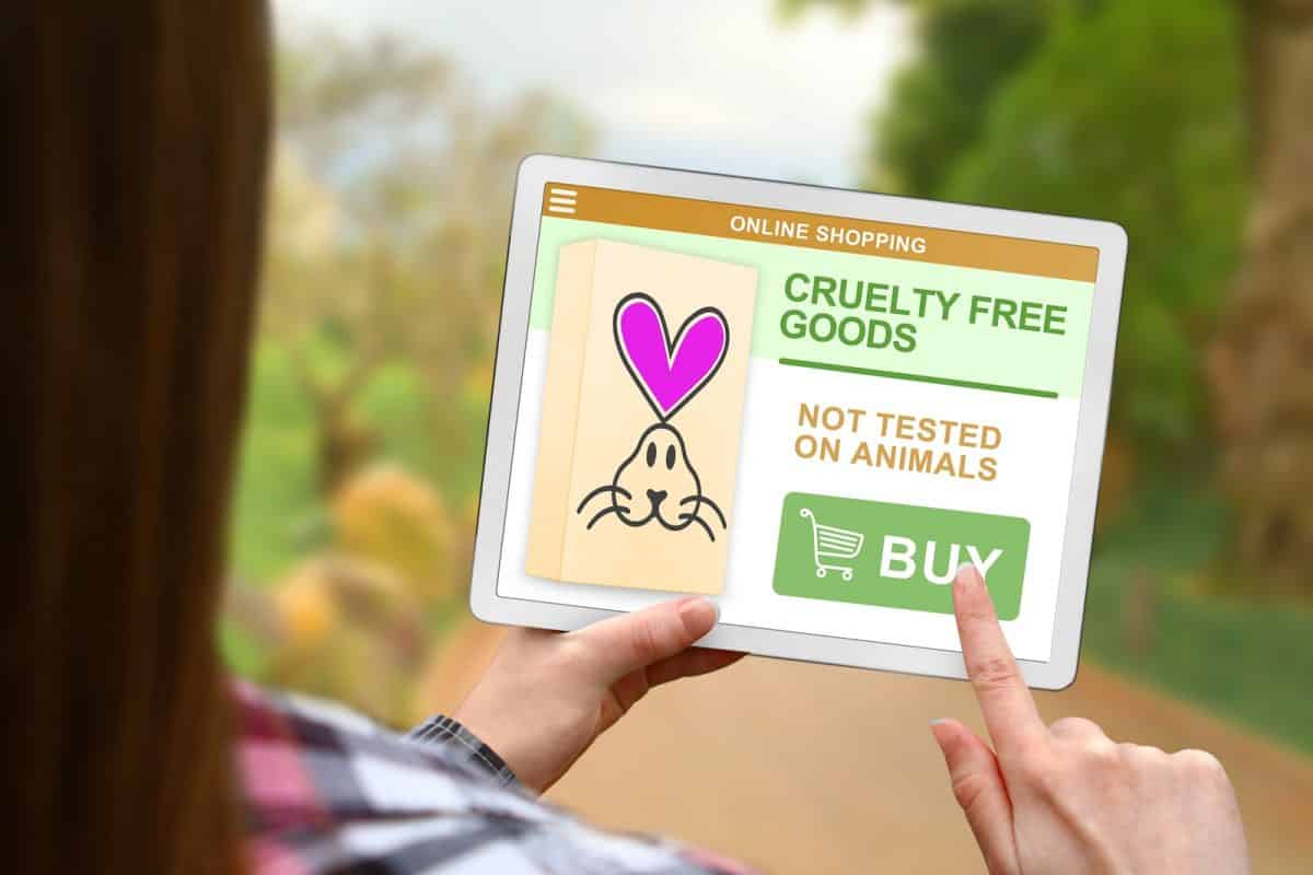 Vegans Buy Cruelty-Free Makeup is Trending (3)