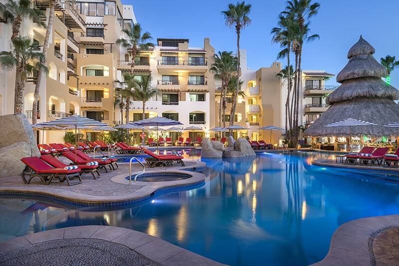 Spend Your Summer Vacation in the Heart of Cabo San Lucas