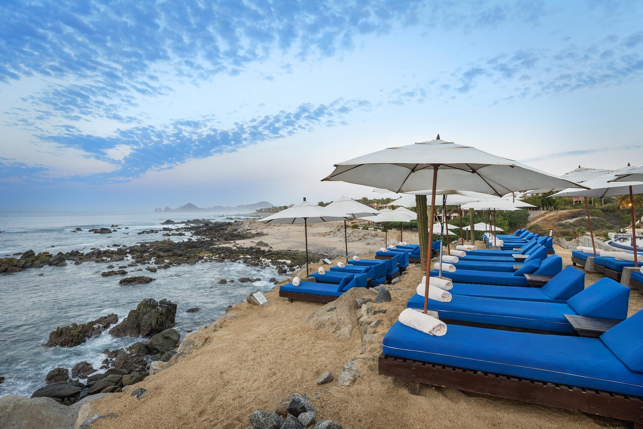 Mexican Resort Combines Nearby Life Luxe Jazz With Romance