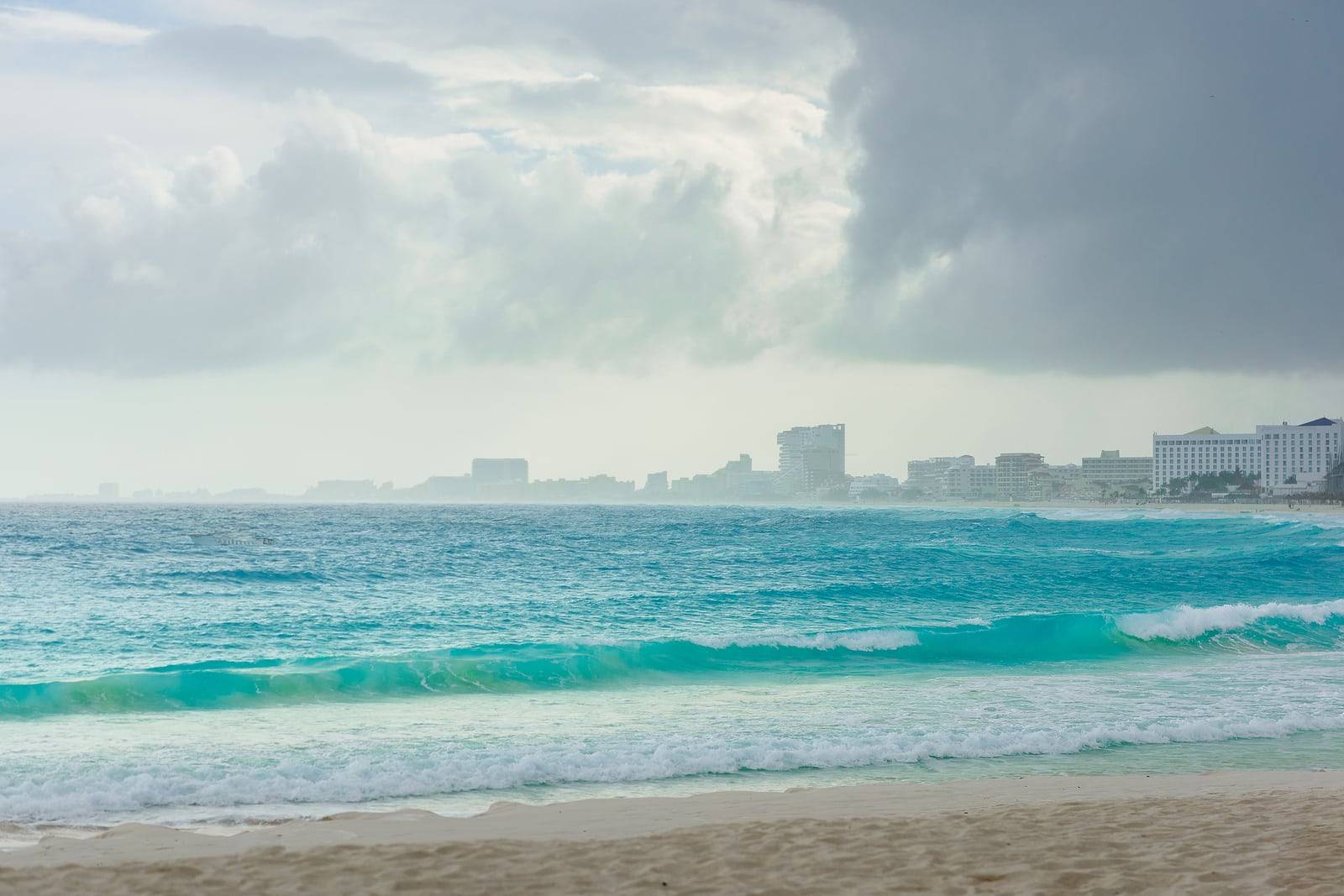 Sea shore on the Caribbean beach