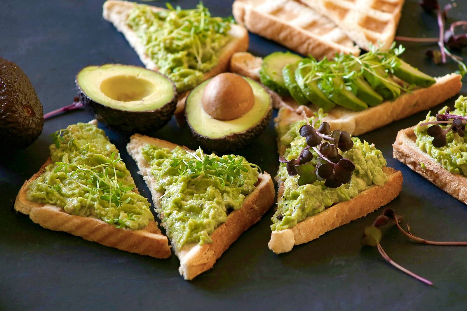 Breakfast sandwiches with avocado