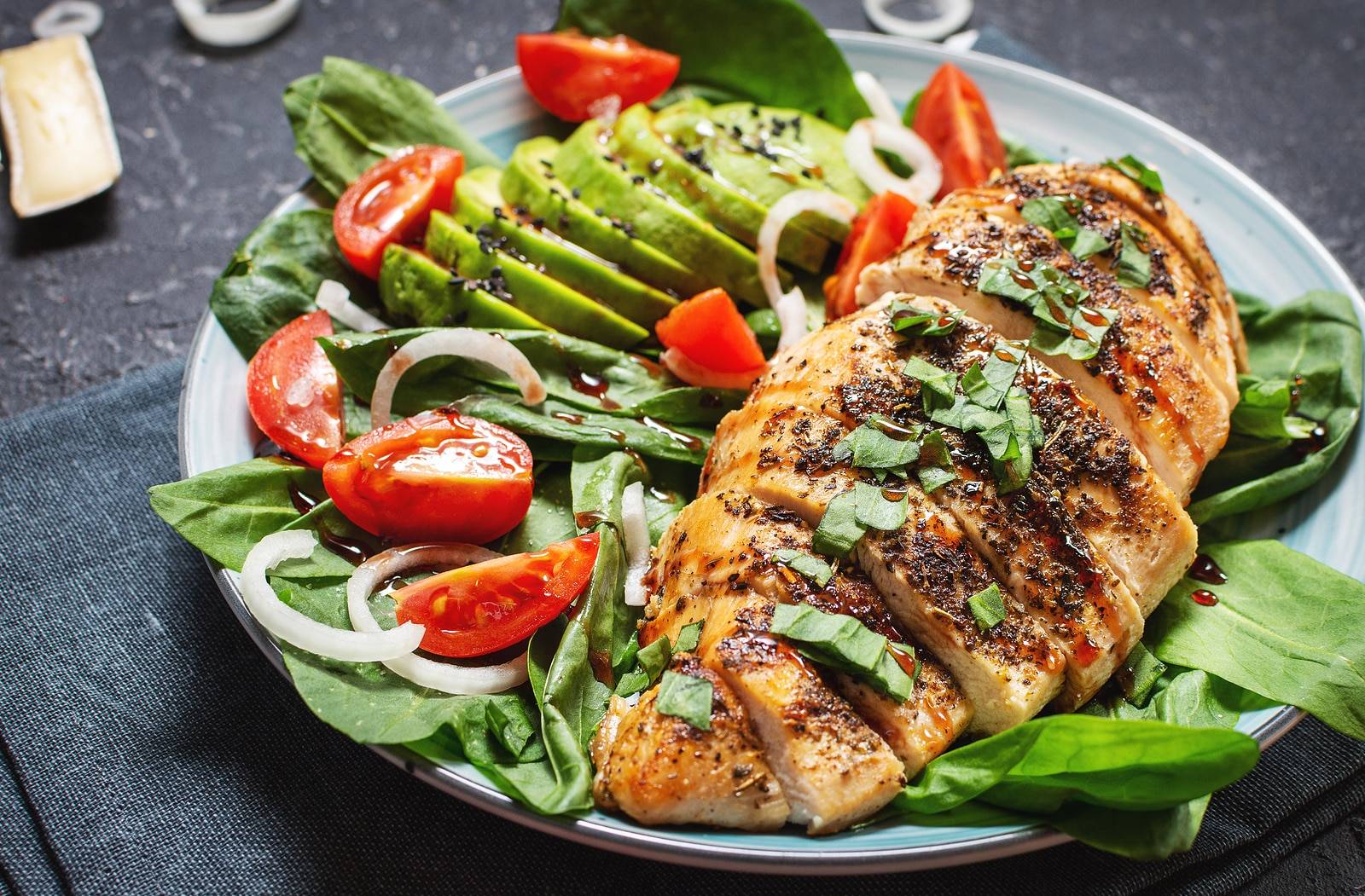 Grilled chicken breast and avocado salad