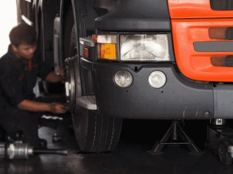 Tips for How To Maintain a Semi Truck