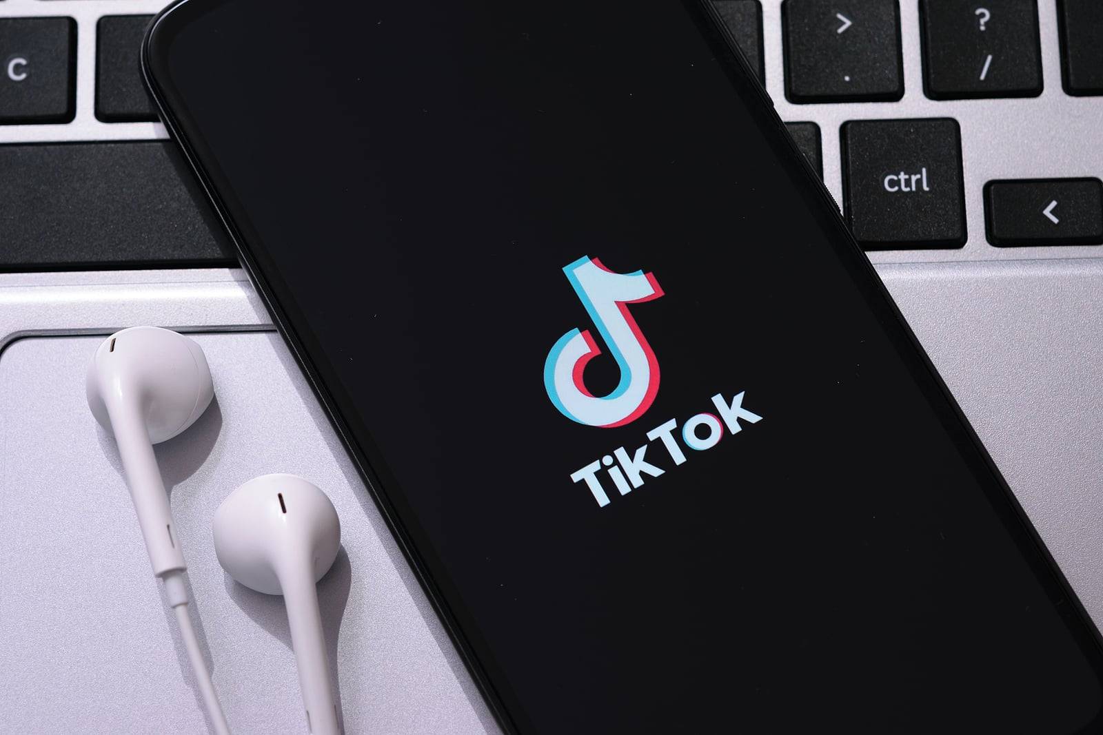 Dangerous Apps For Kids TikTok by Cooper DuBois Portland
