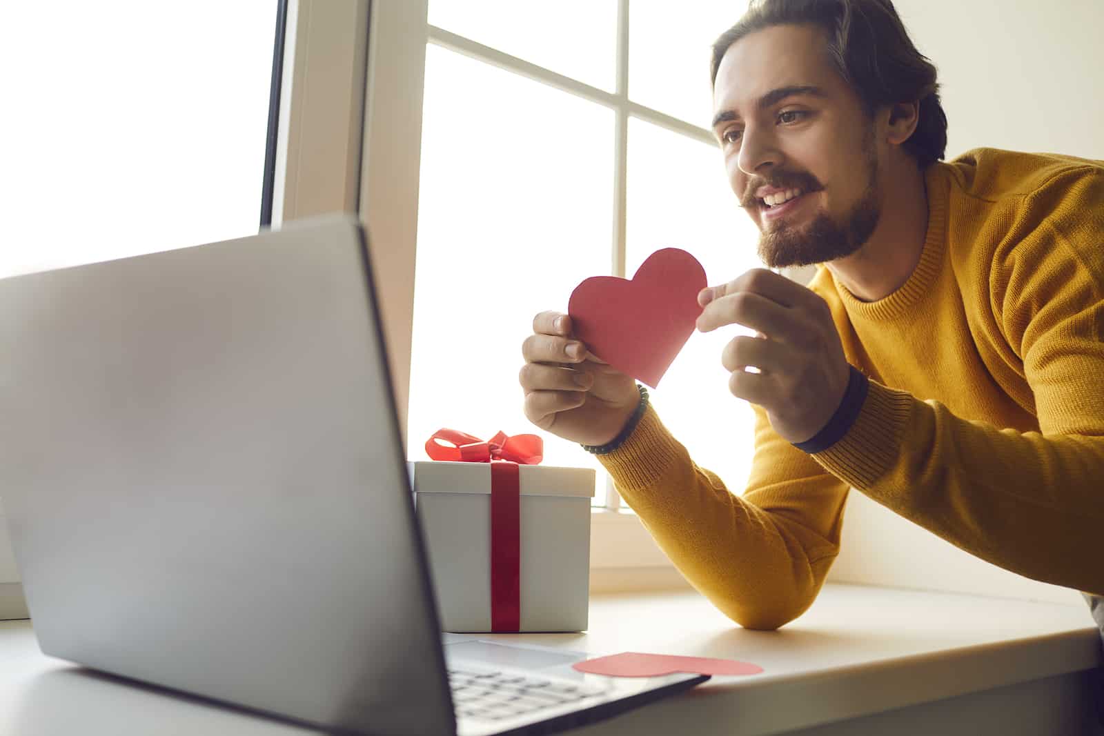 Cutest Virtual Dates for You and Your Partner