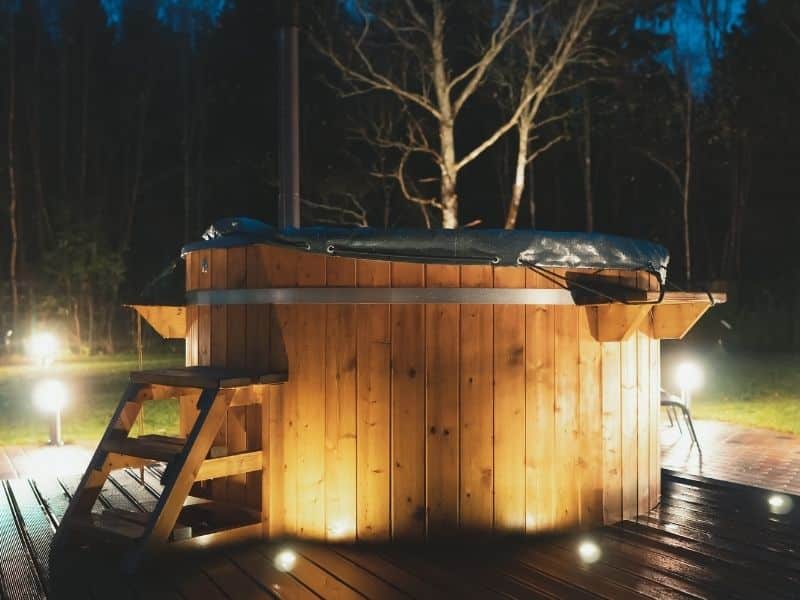Great Tips for Closing Your Hot Tub in the Fall