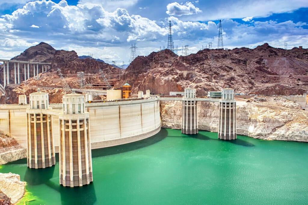 Why Is Lake Mead Drying Up? Totes Newsworthy