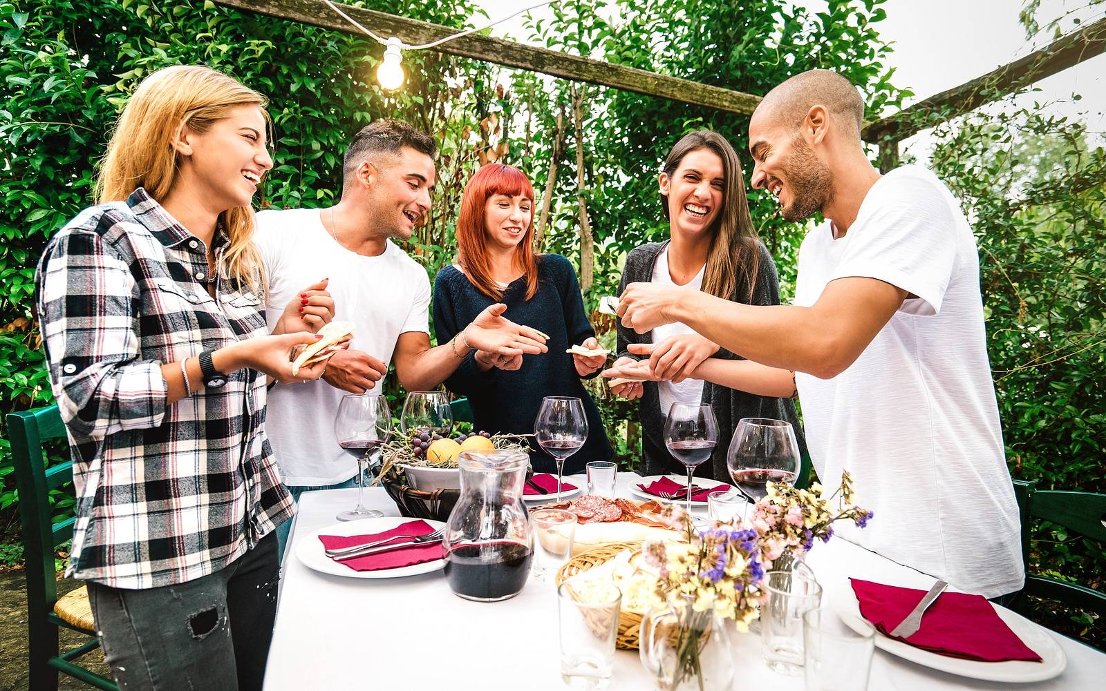 How To Throw the Perfect Garden Backyard Party