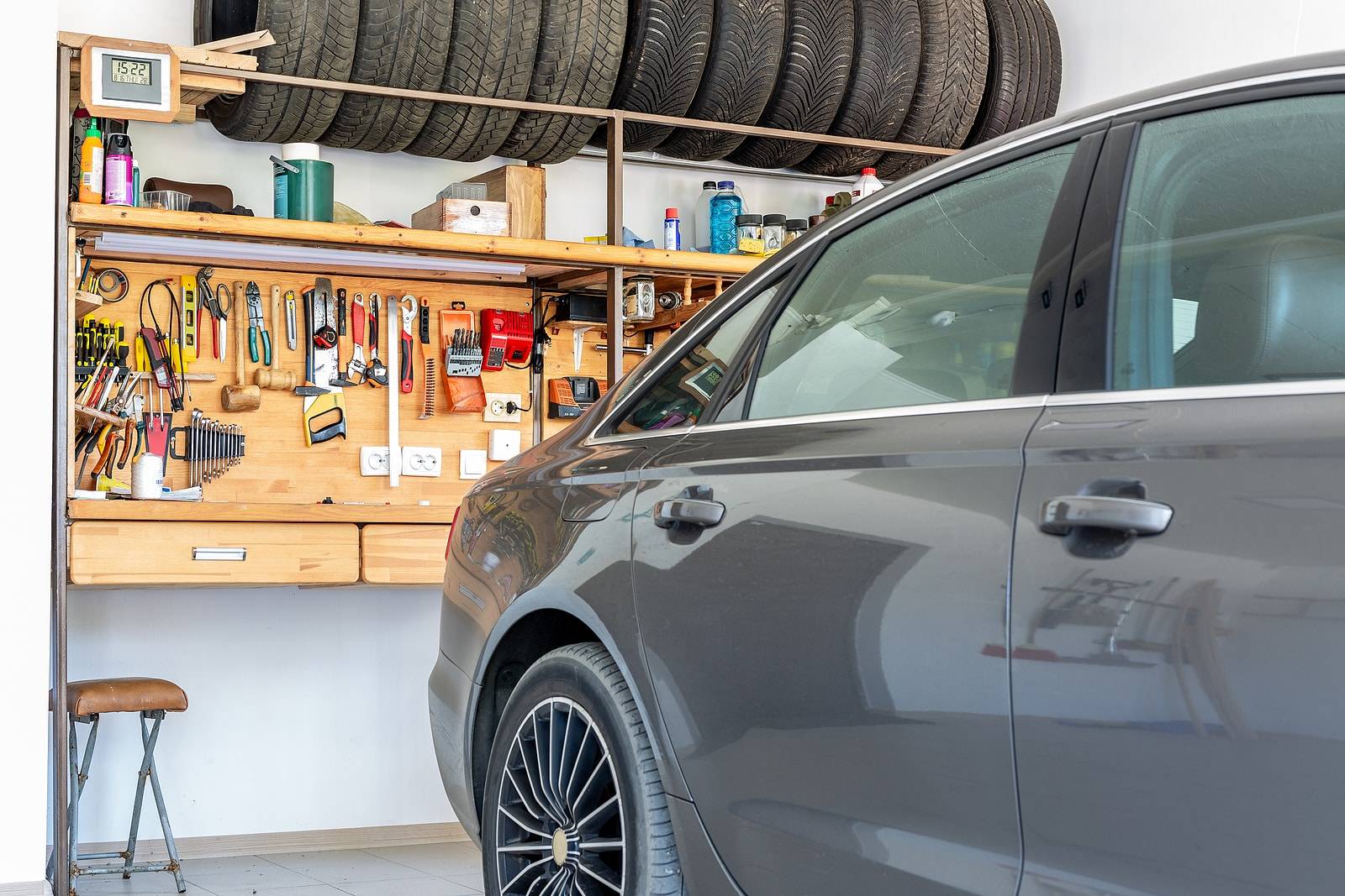 4 Beneficial Reasons To Park Your Car in the Garage 3