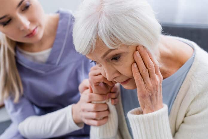 What are Early Signs of Dementia (1)