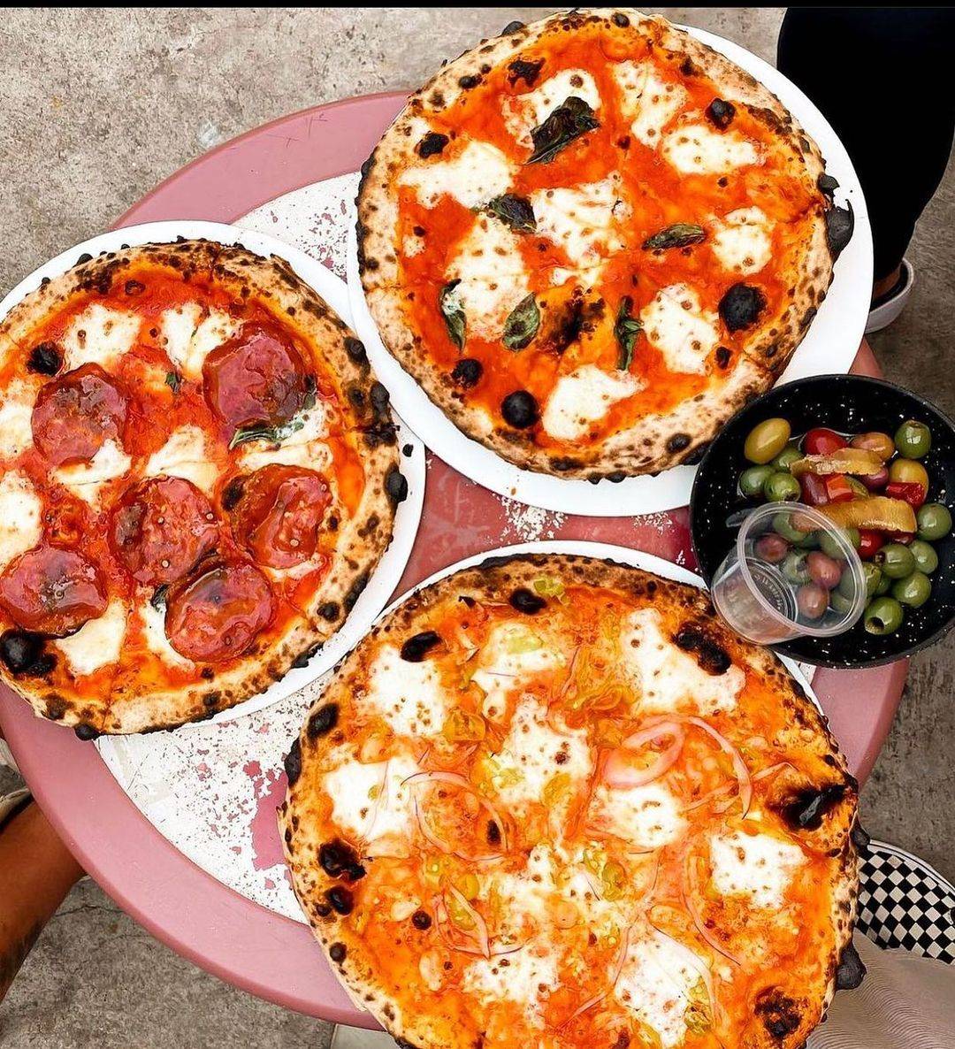 Roberta's pizza Restaurant in Brooklyn, Top 5 Summer Restaurants in the US