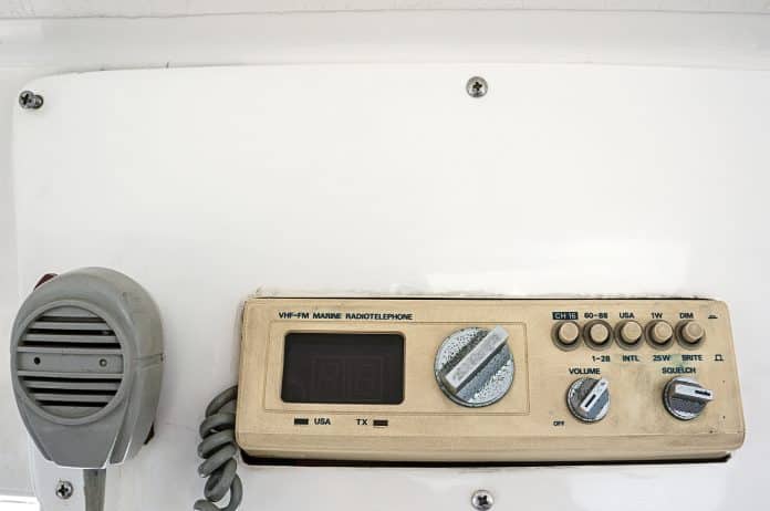The Differences Between VHF and UHF Radios