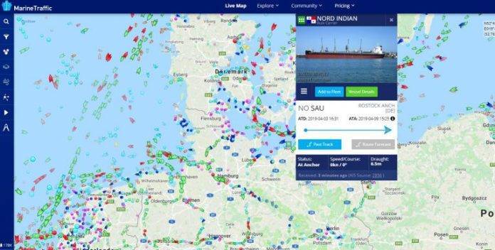 Tracking Ships Live In Real Time