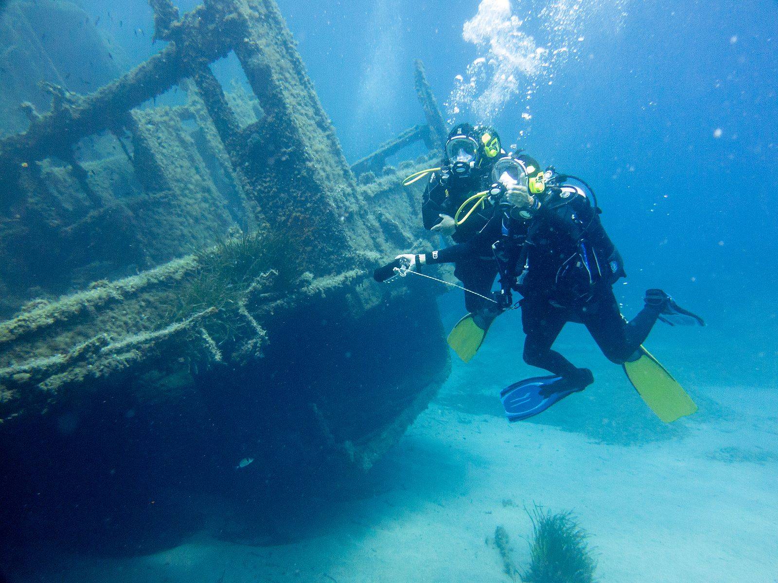 Vacancy Elite: The Fascinating Shipwrecks of Turks and Caicos - Totes ...